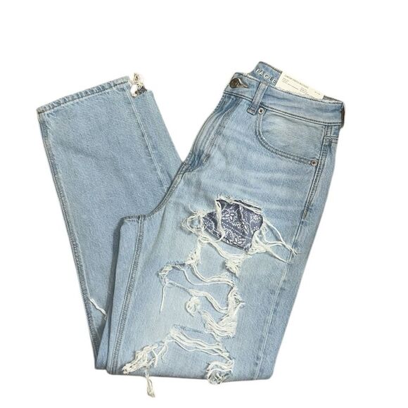 American Eagle Outfitters Mom Blue Mist Distressed Mom Jeans(Size 6Regular) - Picture 3 of 12